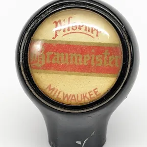 BALL TAP KNOB HANDLE PILSENER BRAUMEISTER BEER MILWAUKEE WISCONSIN (BASTIAN BROS)
