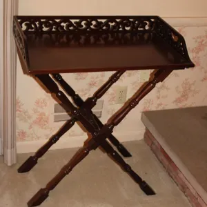 Butler Tray Table