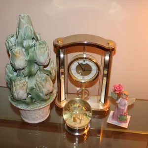 Clock & Décor