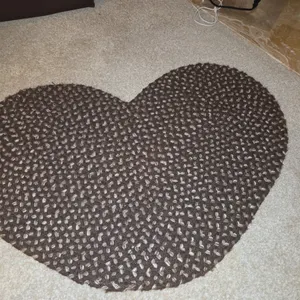 Woven heart rug