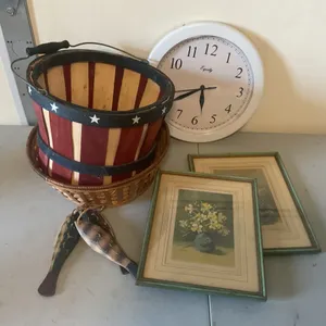 Assorted Home Décor – Baskets, Clock, Floral Prints & Decorative Fish