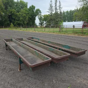 3 steel feed bunks
