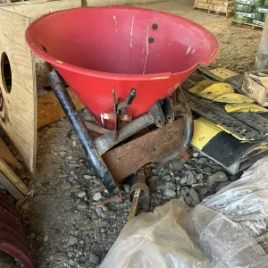3 Point Spreader