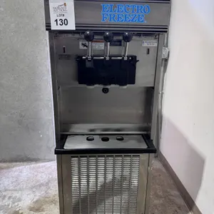 ELECTRO FREEZE SL500 COMMERCIAL TWIN-TWIST SOFT SERVE AND FROZEN YOGURT MACHINE, YEAR: 2011
