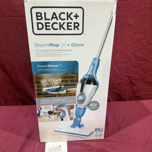 BLACK & DECKER STEAMMOP + GLOVE (NEW)