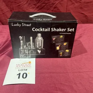 LUCKY STREET COCKTAIL SHAKER SET (NEW)