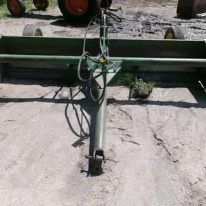 10' JOHN DEERE PULL TYPE BOX SCRAPER w /  cylinder