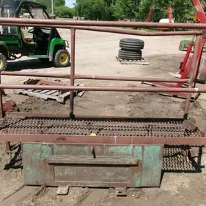 7' x 20" x 40' HIGH MANLIFT MOUNTED ON HYDRA-MAC BUCKET