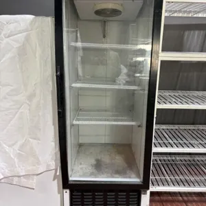 Commercial Reach-In Refrigerator/Merchandiser