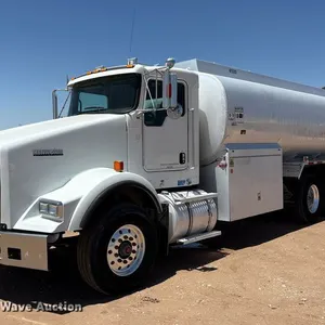 2018 Kenworth T800 fuel truck