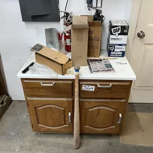 Cabinet and Contents
 UNRESERVED