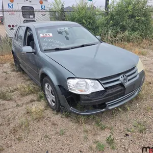 SALVAGE UNIT: 2008 VW Golf (GREY)
 UNRESERVED