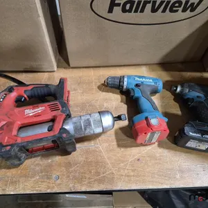 Milwaukee Grease Gun and Makita Drill/Impact
 UNRESERVED