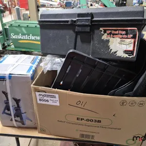 Jack Stand, Car Seat and Cable
 UNRESERVED