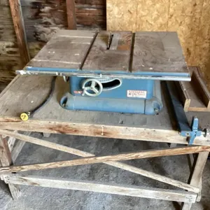 National Power Tools table top saw w/Wooden Stand