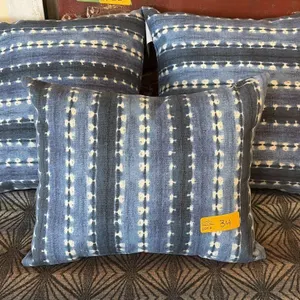 3 Decorative Throw Pillows