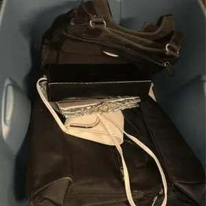 Tote of purses