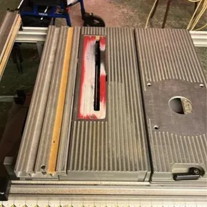 Table saw 10 inch Ryobi