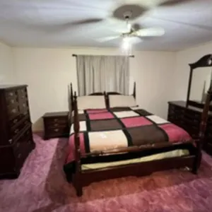 Dark Wood King Bedroom Set - 4 Pieces