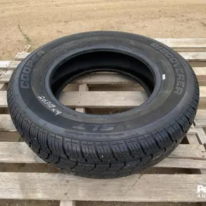 215/70R16 Cooper Discoverer Tire