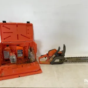 Husqvarna 543 XP Chainsaw w/ Case & Oil