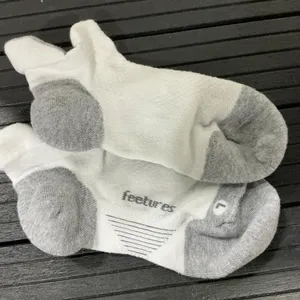 Feetures Performance Ankle Socks Small WhiteGrey