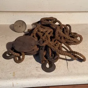 Antique/Vintage Pulley, Rope & Hardware