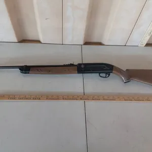 Crosman 2100 Classic .177 Cal. Airguns Coleman Model 2100, BB Gun ***Must Be 18 Yrs Or Older W/Prope