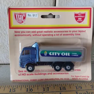 New IHC All In Perfect HO Scale Delivery Truck (Cab Over Engine)