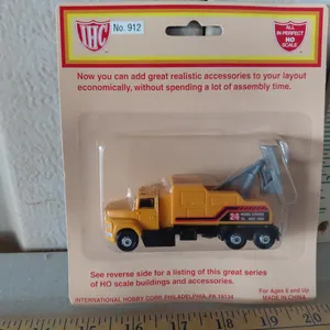 New IHC All In Perfect HO Scale Tow Truck (Heavy Duty)
