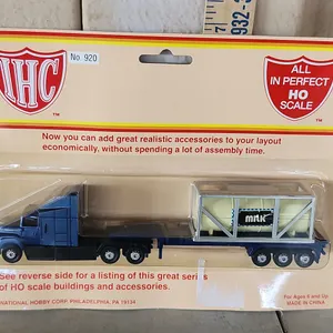 New IHC All In Perfect HO Scale Flatbed Truck W/Tanker Container
