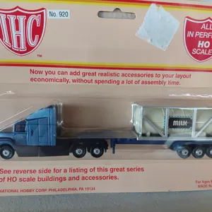 New IHC All In Perfect HO Scale Flatbed Truck W/Tanker Container