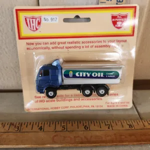 New IHC All In Perfect HO Scale Delivery Truck (Cab Over Engine)