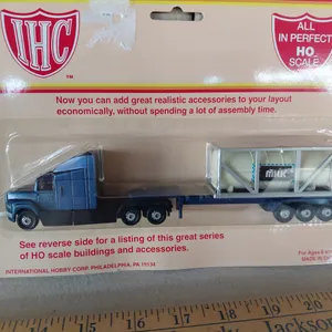 New IHC All In Perfect HO Scale Flatbed Truck W/Tanker Container