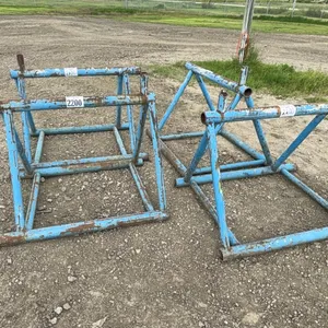4 PIPE STANDS