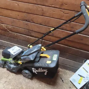 Radley 40V Lawn Mower w/ Manual (appears new) *Located at Spruce Grove location.
