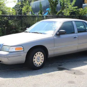 2005 Ford Crown Victoria 4DSD/Police Interceptor