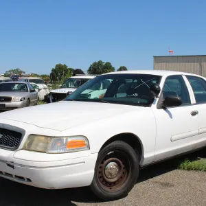 2001 Ford Crown Victoria 4DSD/Police Interceptor