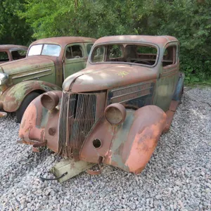 1936 Ford Sedan