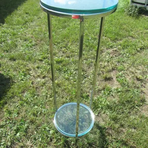 Metal 2-Tier Glass Display