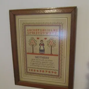 "Mothers" Wall Decoration