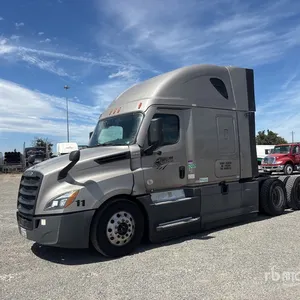 2021 Freightliner Cascadia 126 6x4 T/A Sleeper Truck Tractor