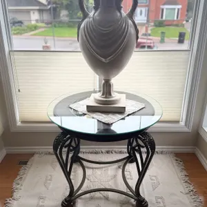 Glass Top Side Table With Metal Base & 66û