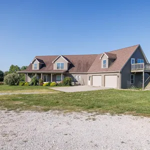 Country Residence on 4.8 Acres with 2 Barns