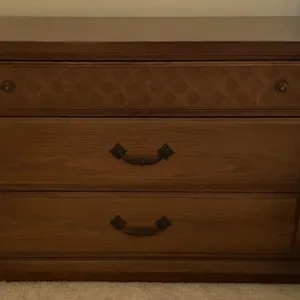 Bassett 3 Drawer Lowboy Dresser