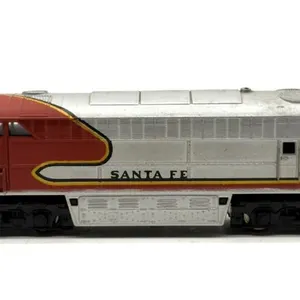 AHM Santa Fe 5028 HO Scale Engine 7.5”