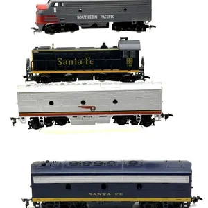 HO Scale Southern Pacific and Santa Fe Engines