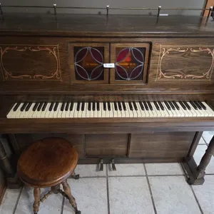 Cabaret Player Piano w/Rolls and Stool
