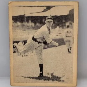 1939 Play Ball #90 - Bob Klinger "Pirates" Inden