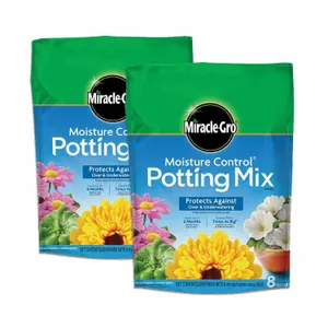 Miracle-Gro Moisture Control Potting Mix 8qt...